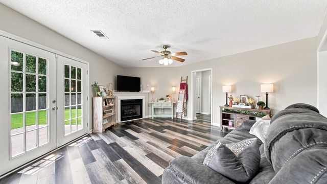 697 BLOOMINGTON DR, Brighton, TN 38011