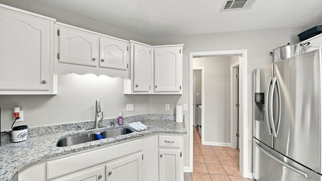 697 BLOOMINGTON DR, Brighton, TN 38011