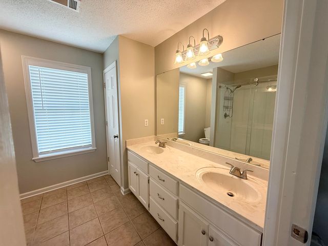 697 BLOOMINGTON DR, Brighton, TN 38011
