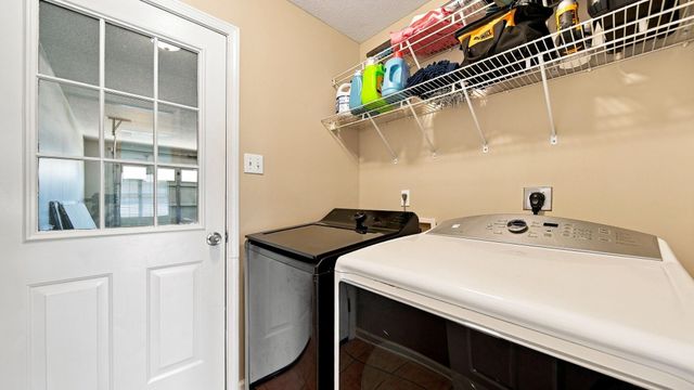 697 BLOOMINGTON DR, Brighton, TN 38011