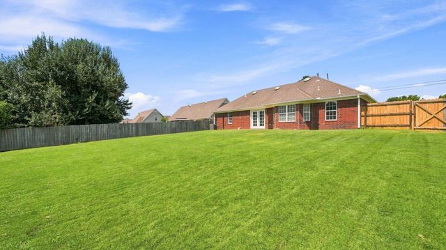 697 BLOOMINGTON DR, Brighton, TN 38011