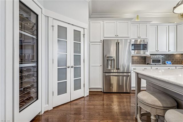 4152 East Beach DR, Norfolk, VA 23518