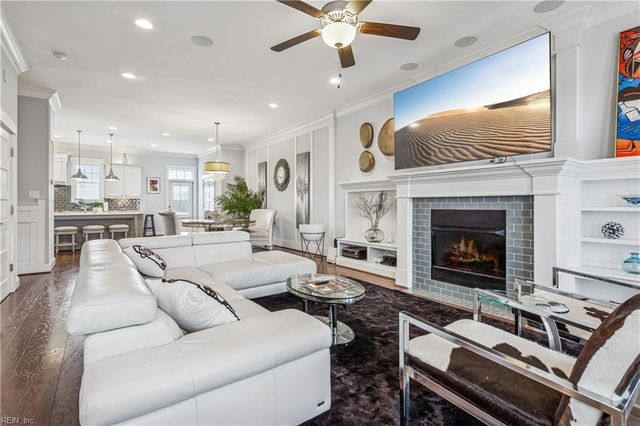 4152 East Beach DR, Norfolk, VA 23518