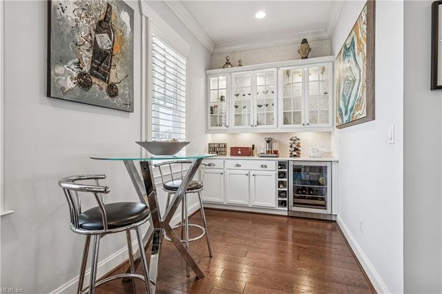 4152 East Beach DR, Norfolk, VA 23518