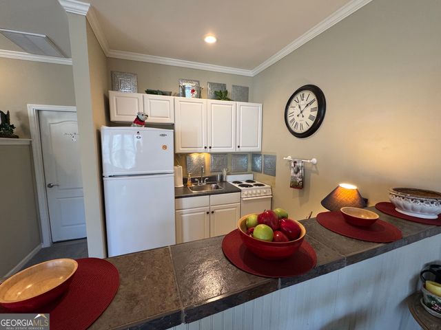 94 Westwood Circle, Hartwell, GA 30643