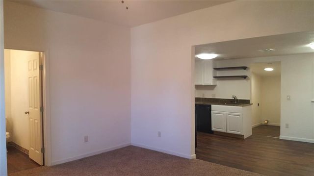 908 E Main Street, Norman, OK 73071