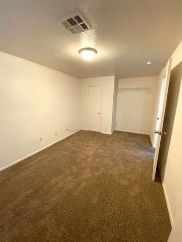 908 E Main Street, Norman, OK 73071