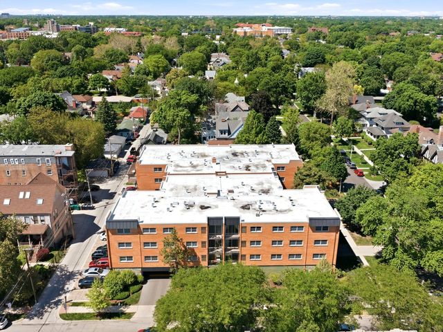 333 S EAST Avenue 306, Oak Park, IL 60302