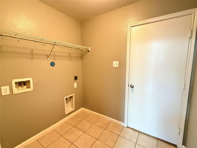 2634 Skyview Glen Court, Houston, TX 77047