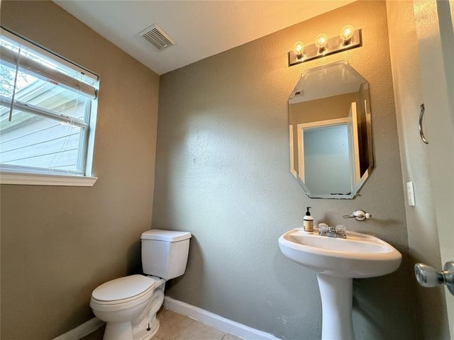 2634 Skyview Glen Court, Houston, TX 77047