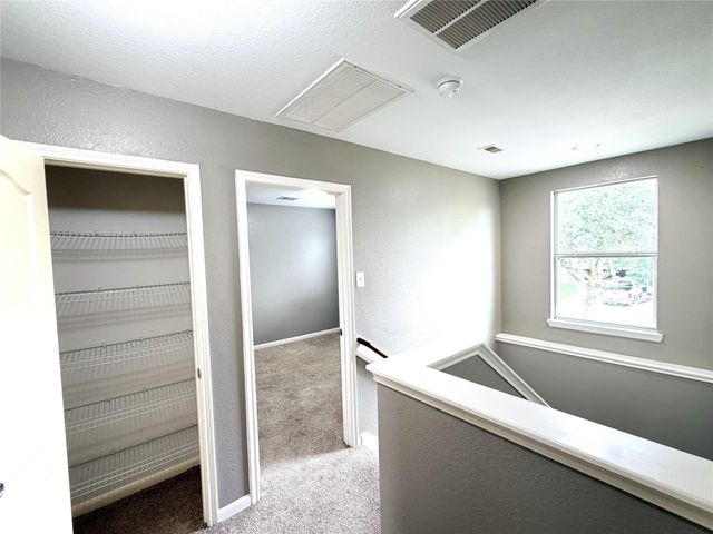 2634 Skyview Glen Court, Houston, TX 77047