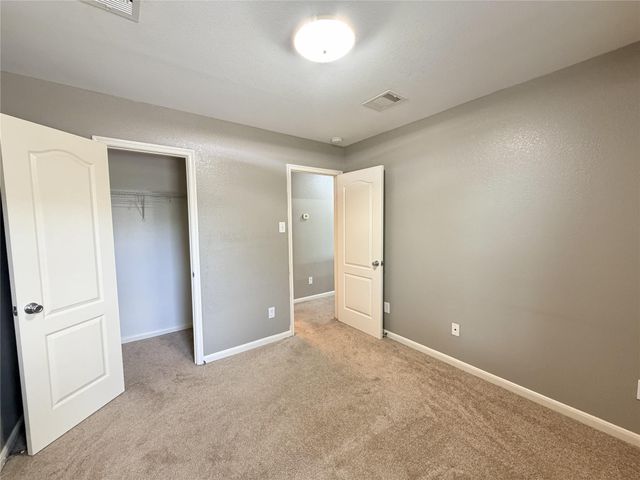 2634 Skyview Glen Court, Houston, TX 77047