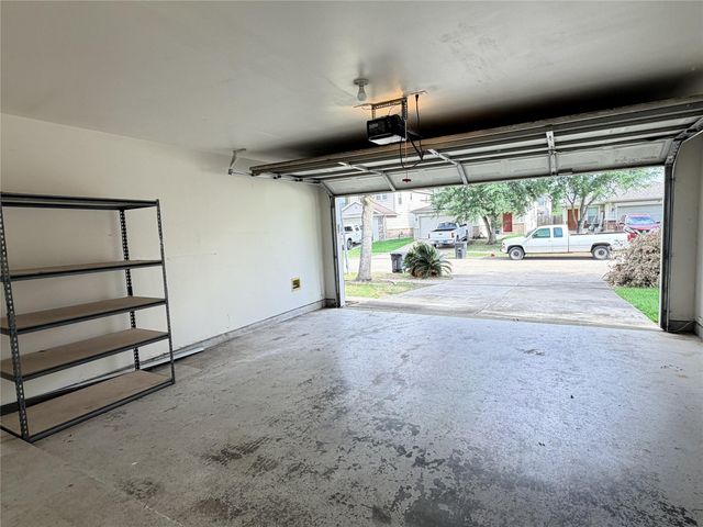 2634 Skyview Glen Court, Houston, TX 77047