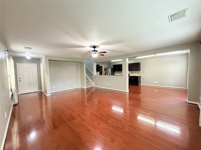2634 Skyview Glen Court, Houston, TX 77047