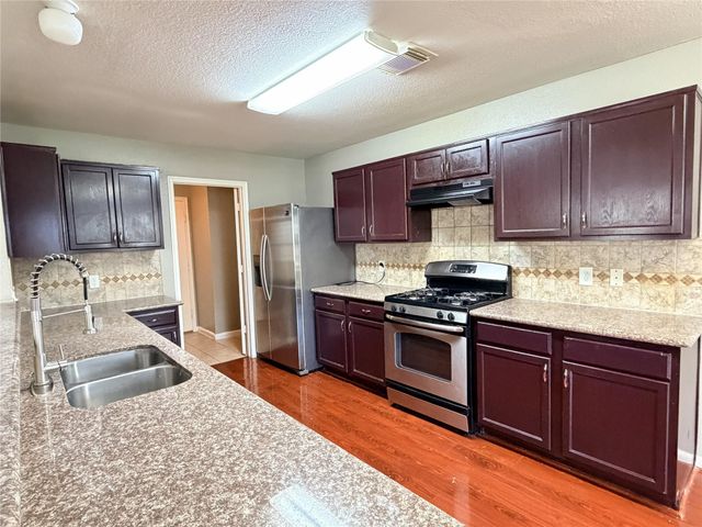 2634 Skyview Glen Court, Houston, TX 77047