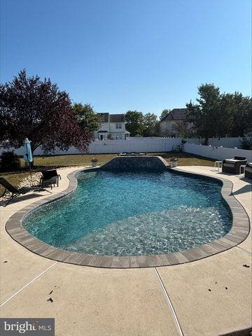 111 RYANS RUN, Sicklerville, NJ 08081