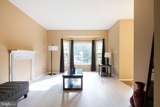 111 RYANS RUN, Sicklerville, NJ 08081