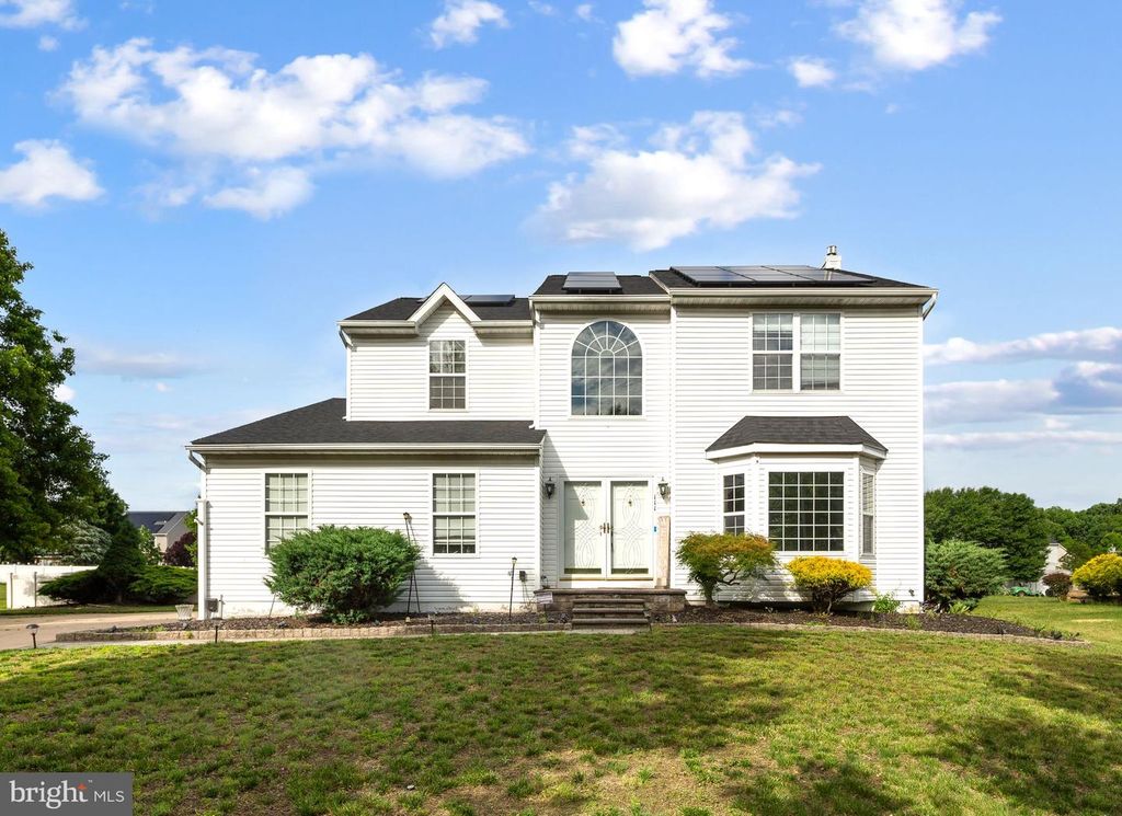 111 RYANS RUN, Sicklerville, NJ 08081