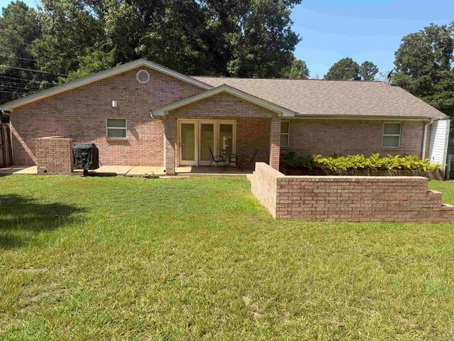14946 Sardis Rd, Bauxite, AR 72011