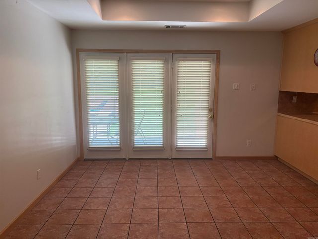 14946 Sardis Rd, Bauxite, AR 72011