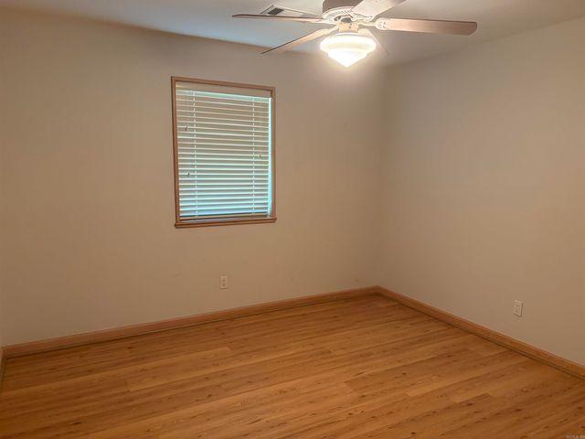 14946 Sardis Rd, Bauxite, AR 72011