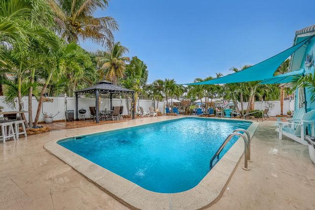 1890 SW 59th Avenue SW, Plantation, FL 33317