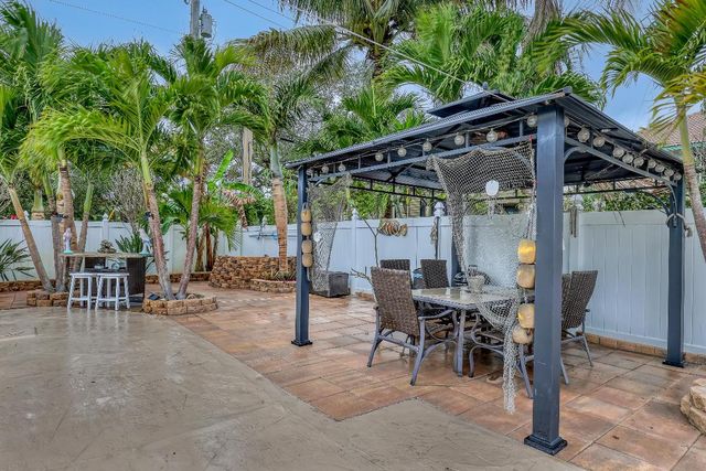 1890 SW 59th Avenue SW, Plantation, FL 33317