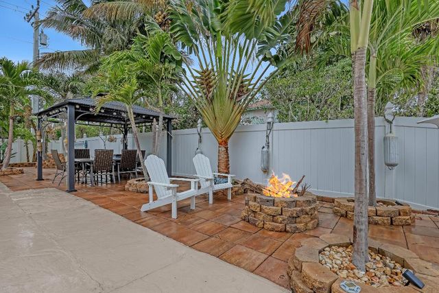 1890 SW 59th Avenue SW, Plantation, FL 33317