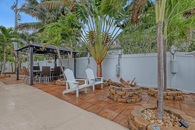 1890 SW 59th Avenue SW, Plantation, FL 33317