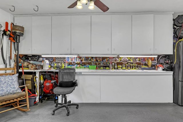 1890 SW 59th Avenue SW, Plantation, FL 33317