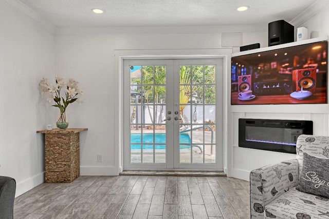 1890 SW 59th Avenue SW, Plantation, FL 33317