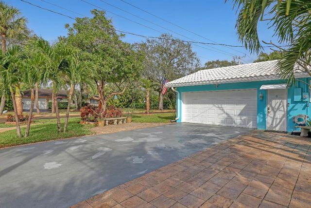 1890 SW 59th Avenue SW, Plantation, FL 33317