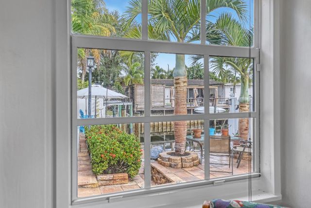 1890 SW 59th Avenue SW, Plantation, FL 33317