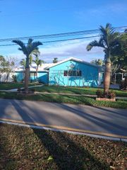 1890 SW 59th Avenue SW, Plantation, FL 33317