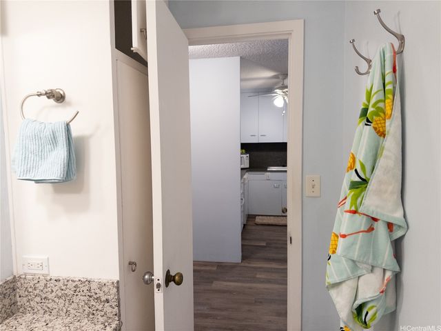 425 Ena Roads 706B, Honolulu, HI 96815