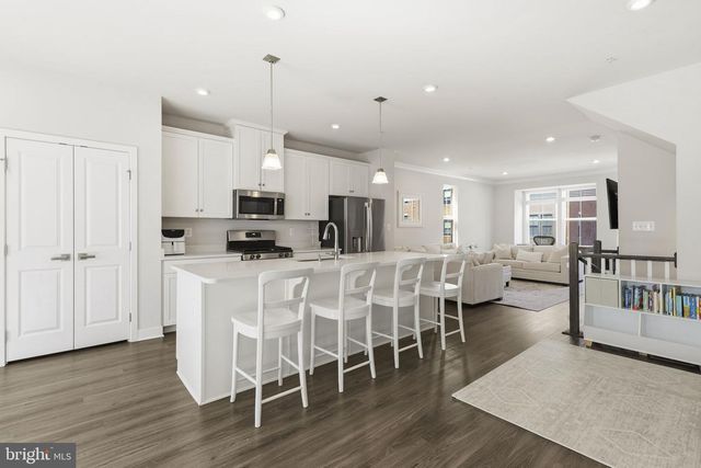 1511 LOWMAN ST, Baltimore, MD 21230