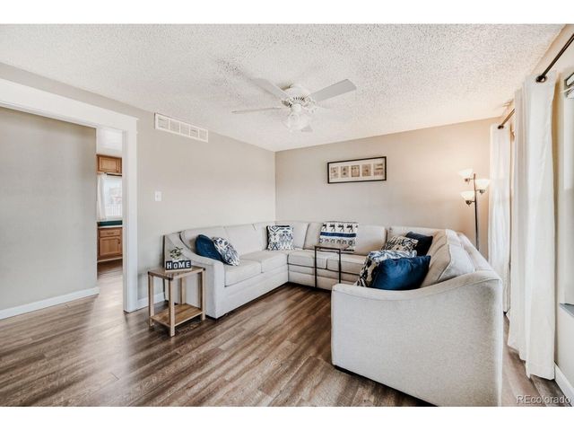 914 Birch Ct, Fort Lupton, CO 80621