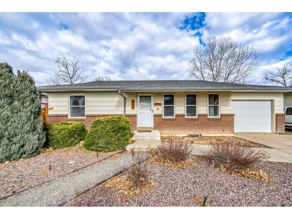 914 Birch Ct, Fort Lupton, CO 80621