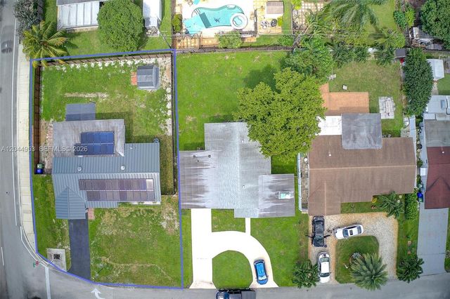 8891 NW 11th Street, Pembroke Pines, FL 33024