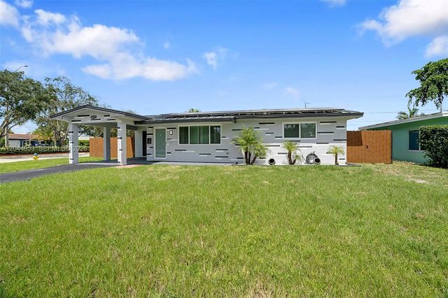 8891 NW 11th Street, Pembroke Pines, FL 33024