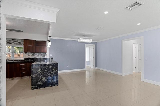 8891 NW 11th Street, Pembroke Pines, FL 33024