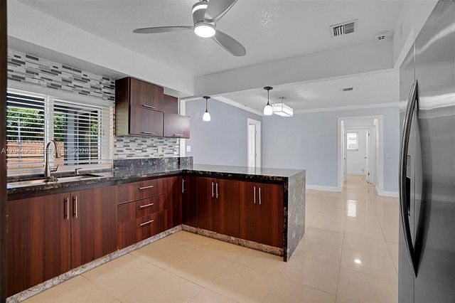 8891 NW 11th Street, Pembroke Pines, FL 33024