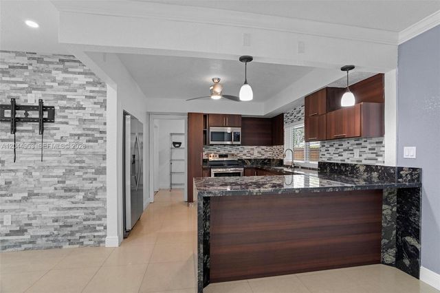 8891 NW 11th Street, Pembroke Pines, FL 33024