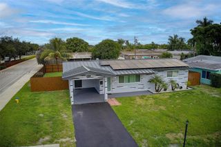 8891 NW 11th Street, Pembroke Pines, FL 33024