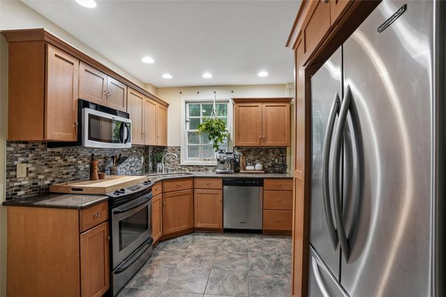 2823 45th Street, Des Moines, IA 50310