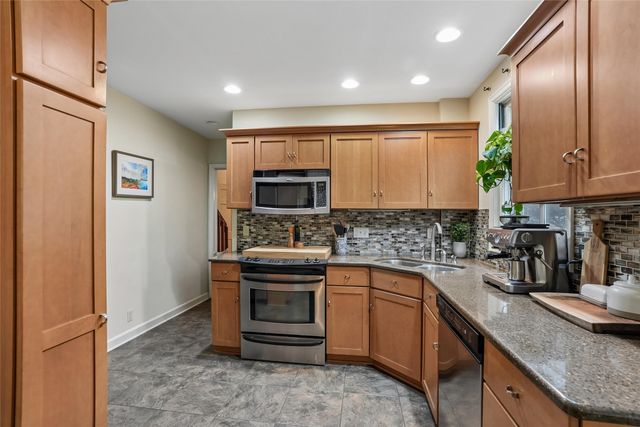 2823 45th Street, Des Moines, IA 50310