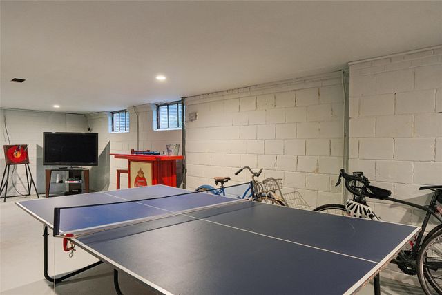 2823 45th Street, Des Moines, IA 50310