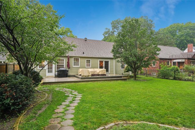 2823 45th Street, Des Moines, IA 50310