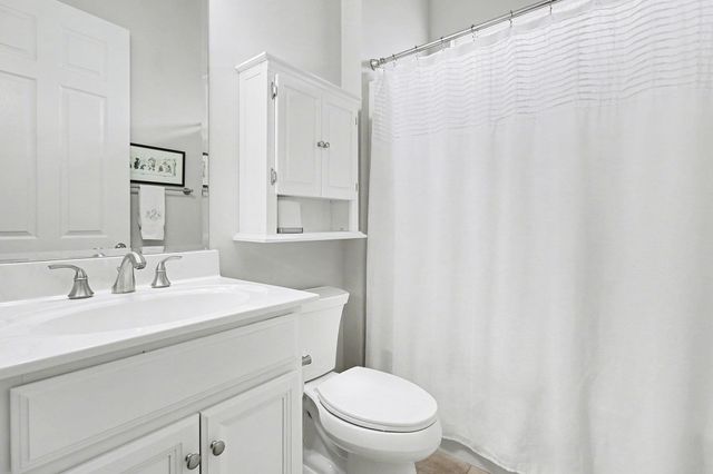 1631 Murrell Pl., Murrells Inlet, SC 29576