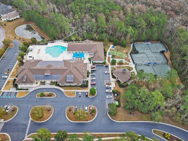 1631 Murrell Pl., Murrells Inlet, SC 29576